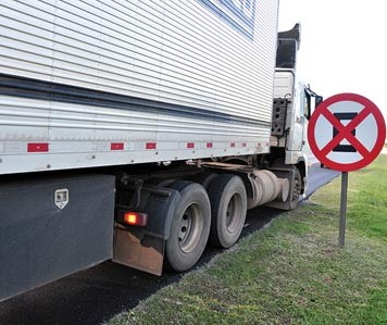 Motoristas devem estar atentos aos locais de parada