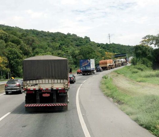 Quais acessórios de caminhão comprometem a segurança?