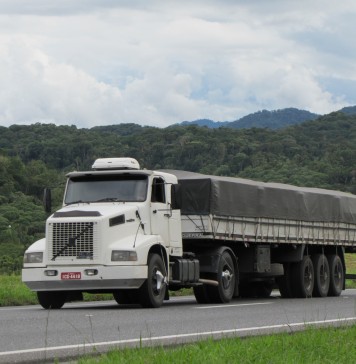 Lei do Motorista: um ano depois e carreteiros enfrentam dificuldade com a legislação