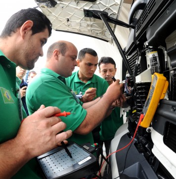 Etapa latino-america de competição de pós-venda da Volvo é realizada no Brasil