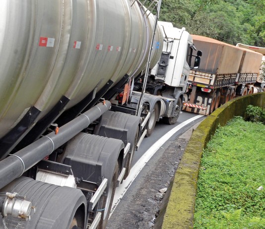 Feriado: veículos pesados têm restrição de circulação