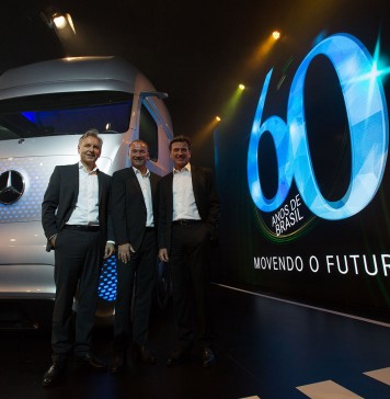 Mercedes-Benz completa 60 anos de Brasil