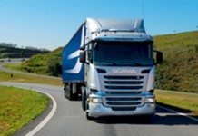 Scania destaca eficiência de seus pesados