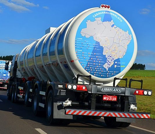 Librelato recebe prêmio de Marca do Ano em implementos
