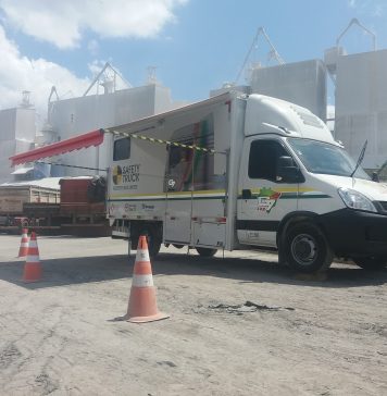 Projeto transforma Iveco Daily em sala de aula