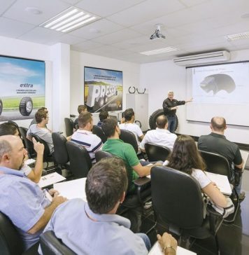 Tipler profissionaliza mais de mil pessoas em 2016
