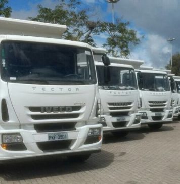 Iveco Tector é utilizado na manutenção de estradas na Bahia
