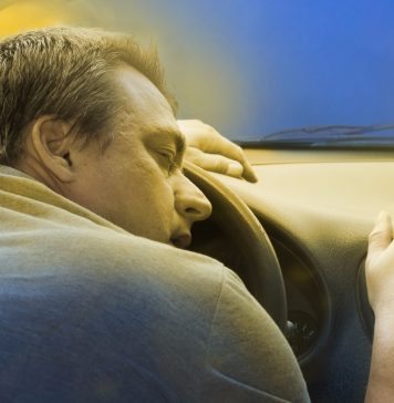 Sono no volante é frequente na estrada