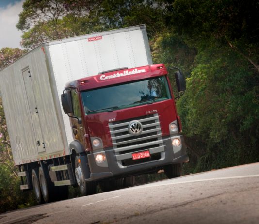 Conheça tudo sobre o VW Constellation 24.280