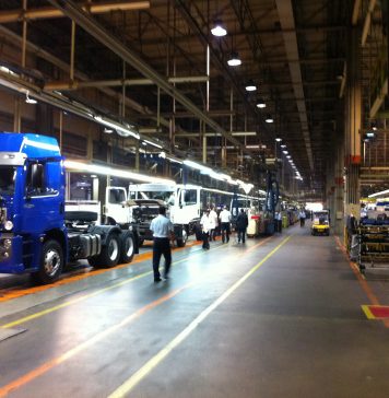 Vendas de caminhões seguem em alta; modelos pesados lideram licenciamentos