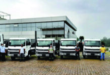 Concessionária VW entrega caminhões para atender operação da BRF