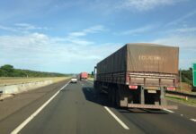 Evento digital da Fenatran discute renovação da frota de caminhões