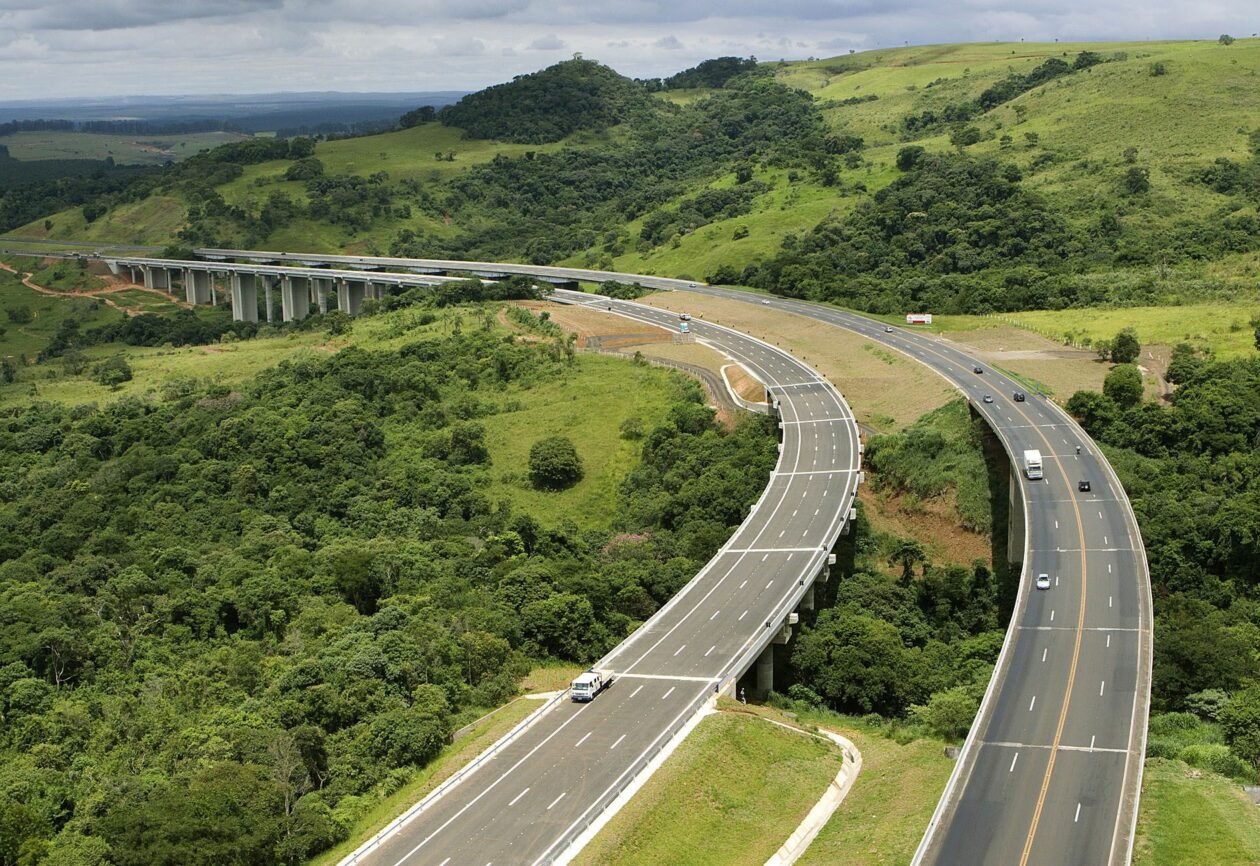 BNDES injeta R$ 3,7 bilhões no Move Brasil e autônomos já usaram R$ 90 milhões transporte rodoviário de cargas
